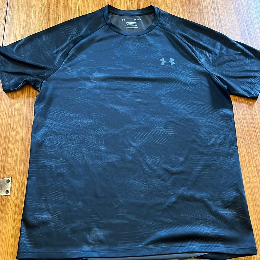 Men’s Under Armour Shirt